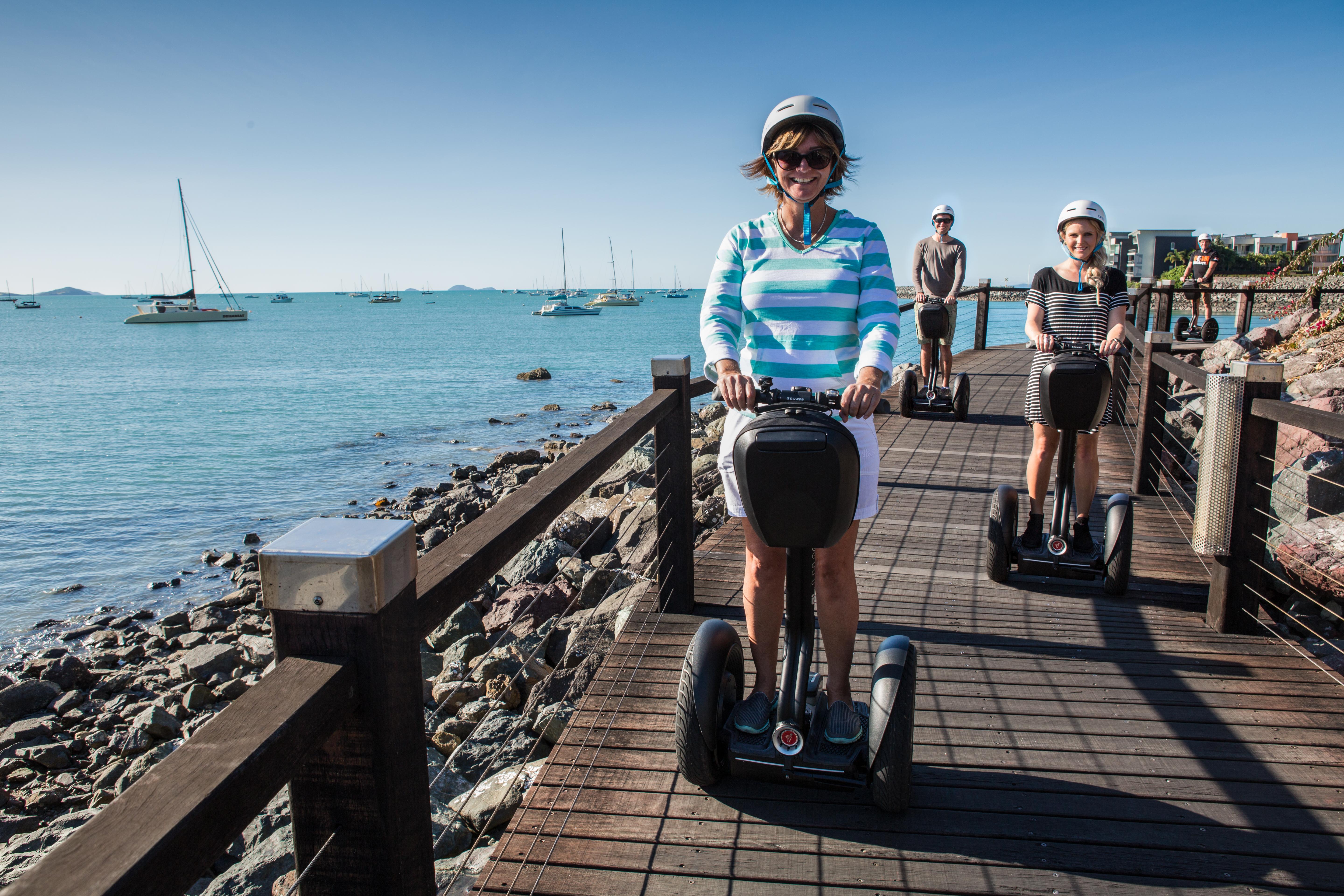 Heart Hotel And Gallery Whitsundays Airlie Beach Ngoại thất bức ảnh