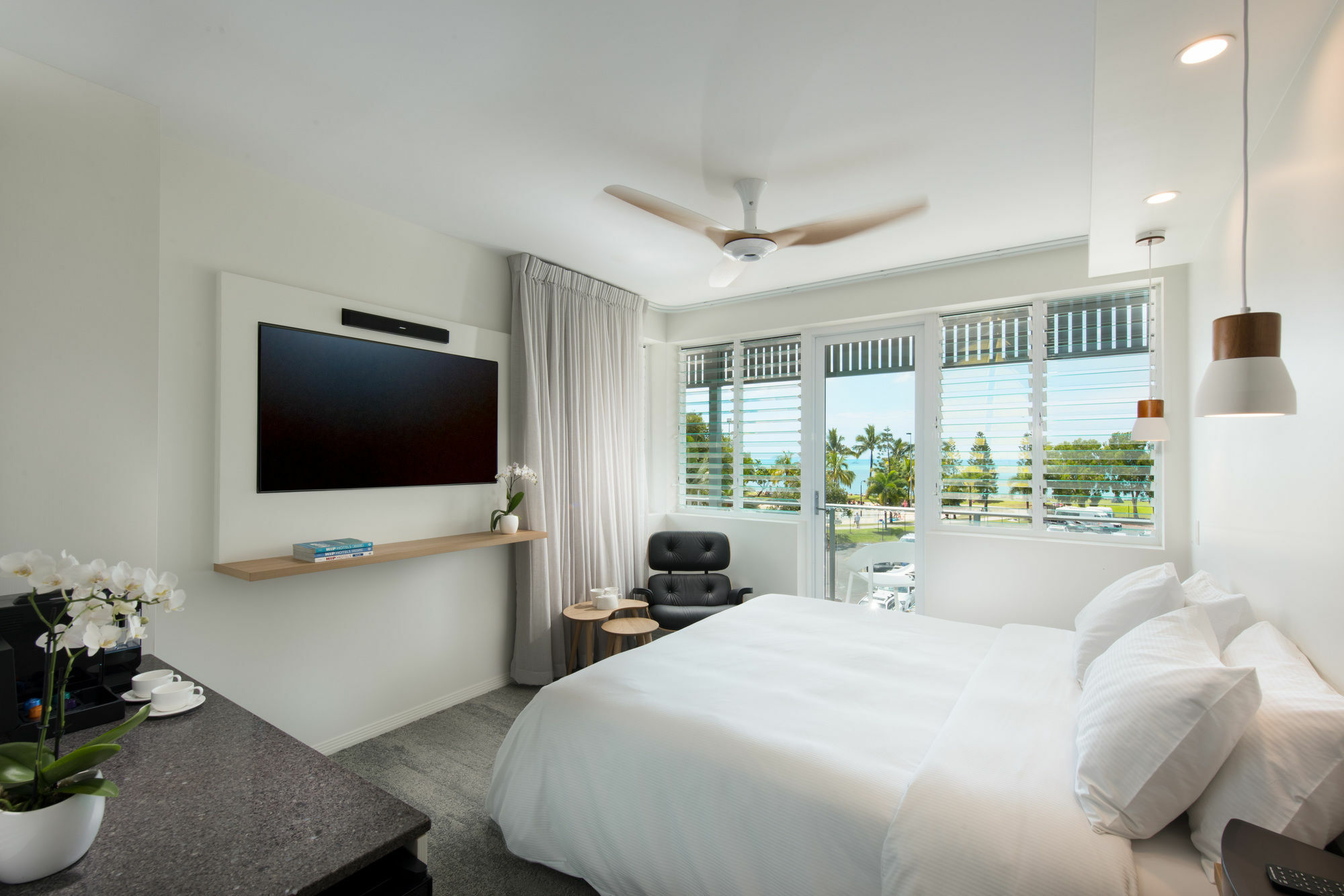 Heart Hotel And Gallery Whitsundays Airlie Beach Ngoại thất bức ảnh